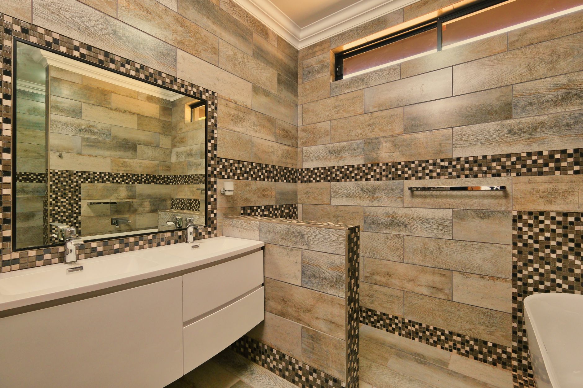Baño principal, Familiar Del Valle 118 m²